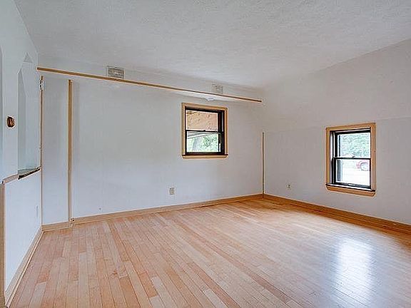 4th image of 7415 W 136th Ave