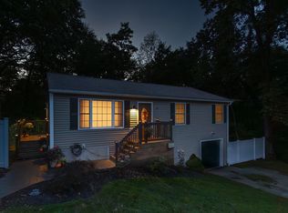 84 Line St, Feeding Hills, MA 01030