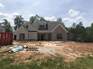 803 Lake Crest Dr, Jefferson, GA 30549