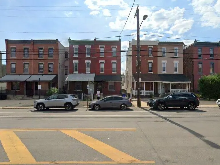 926 Belmont Ave #2 — Photo 18