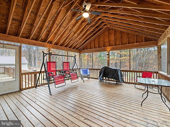 3rd image of 556 Highview Rd