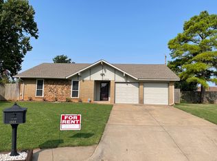 1524 Vulcan Cir, Edmond, OK 73003