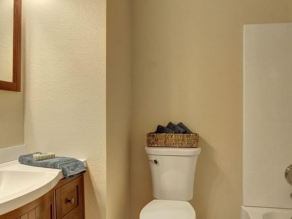 2nd image of 12703 NE 170th Ln