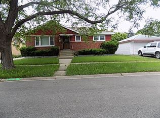 814 E End Ave, Hillside, IL 60162