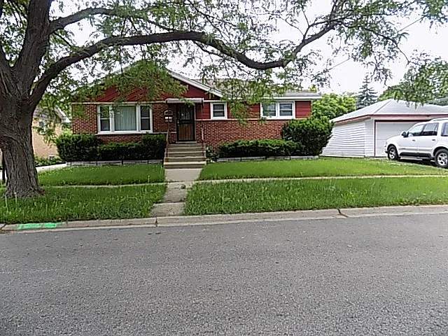 814 E End Ave photo 1