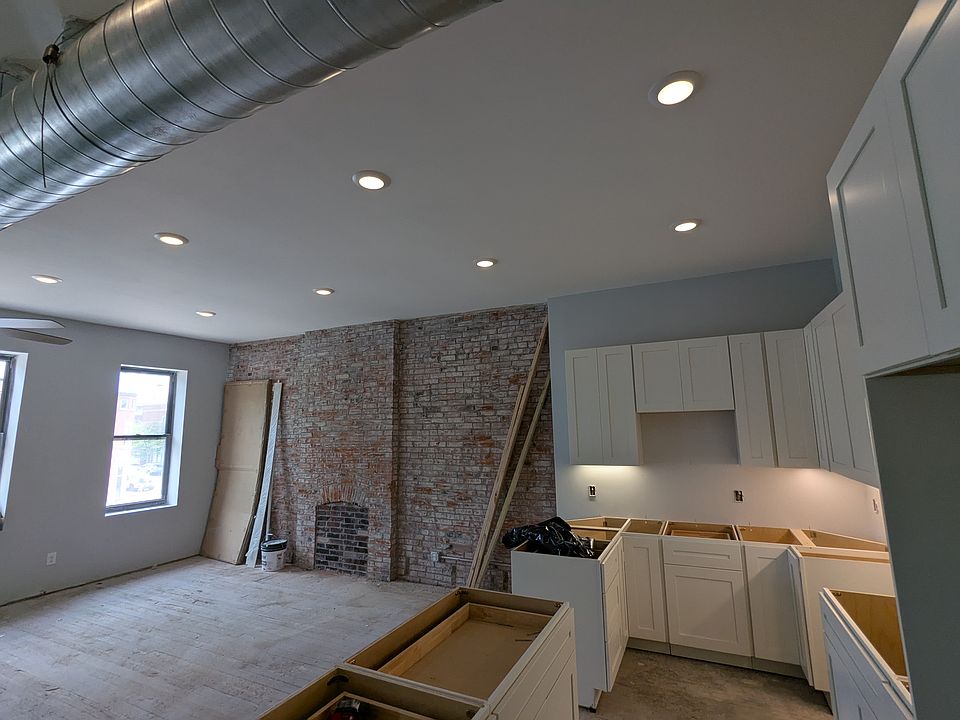1st image of 2239-2241 S Grand Blvd #2
