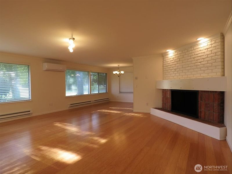 3rd image of 105 Harleman Drive