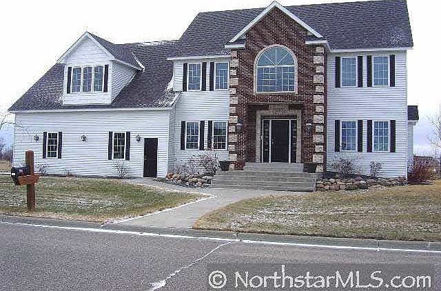 1st image of 709 16th Avenue N
