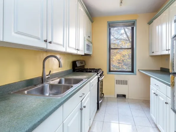 611 West 239th Street image 3 of 11