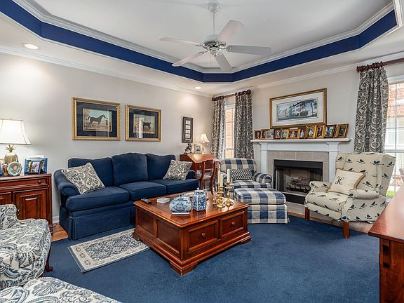 2nd image of 2576 Shinnecock Ct