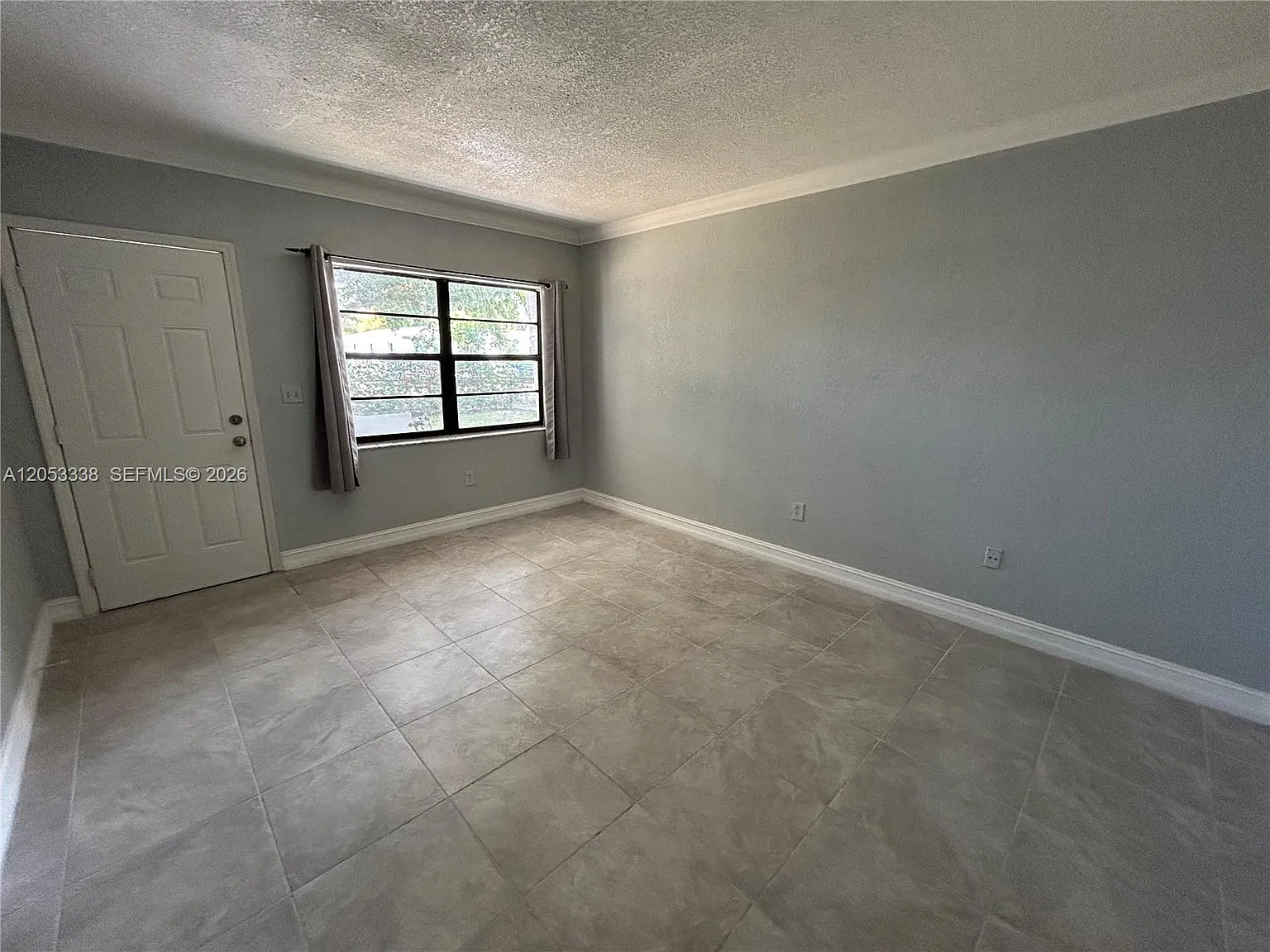 Madison Condo — Photo 3