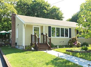 4 Constitution Dr, Cold Spring, NY 10516