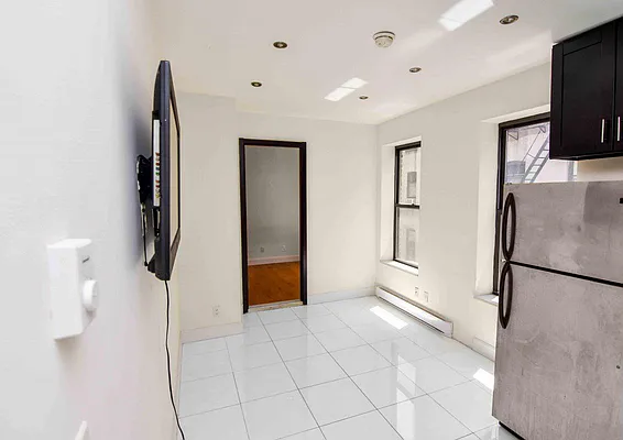 Rented by Bohemia Realty Group | media 11