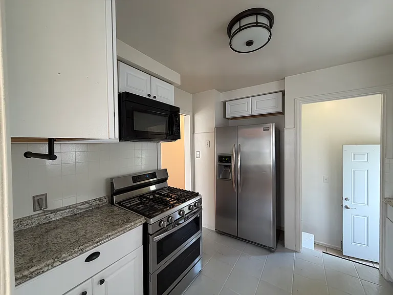 3333 Dudley St — Photo 7