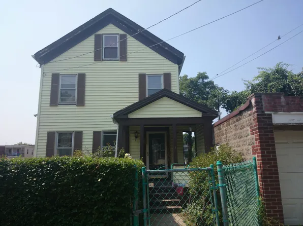 4 Magnolia Pl, Dorchester, MA 02125