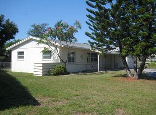 1670 Massachusetts Ave NE, Saint Petersburg, FL 33703