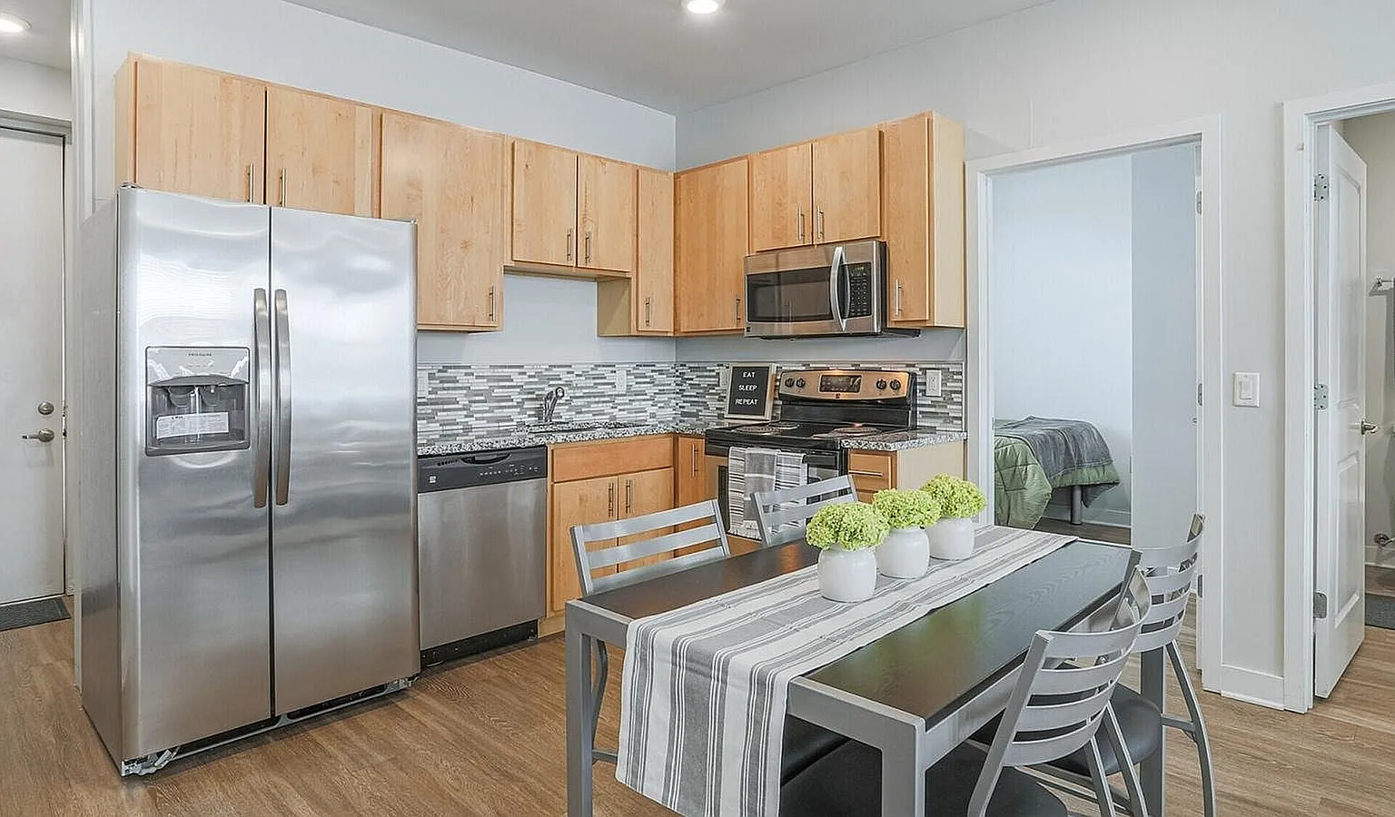 Lancaster Apartments — Photo 1