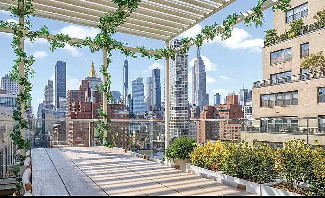 Rented by Luxhome LLC | media 16