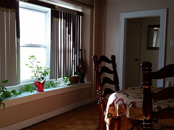 4th image of 8324 169th St