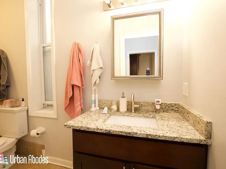 1252 N Greenview Ave #1F — Photo 19