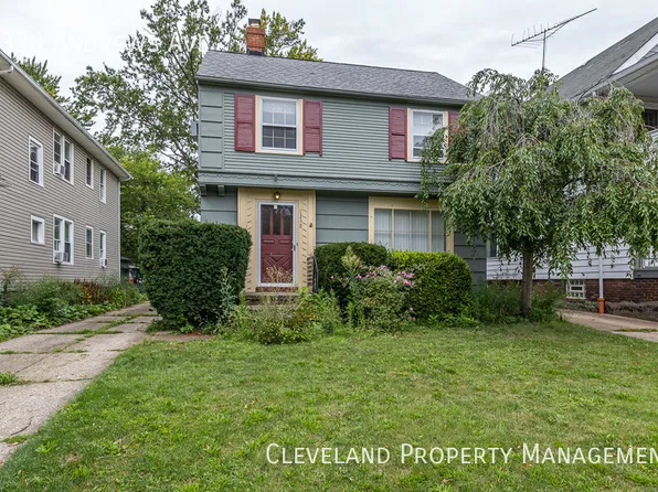 1338 Andrews Ave, Lakewood, OH 44107