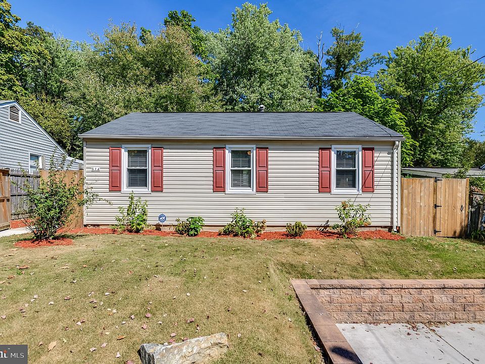 1st image of 614 Longwood Dr
