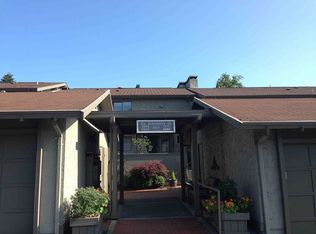 5864 NE Park Point Pl, Seattle, WA 98115