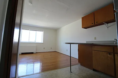 493 Tolland St Photo 1