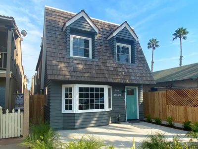 208 9th St, Huntington Beach, CA, 92648