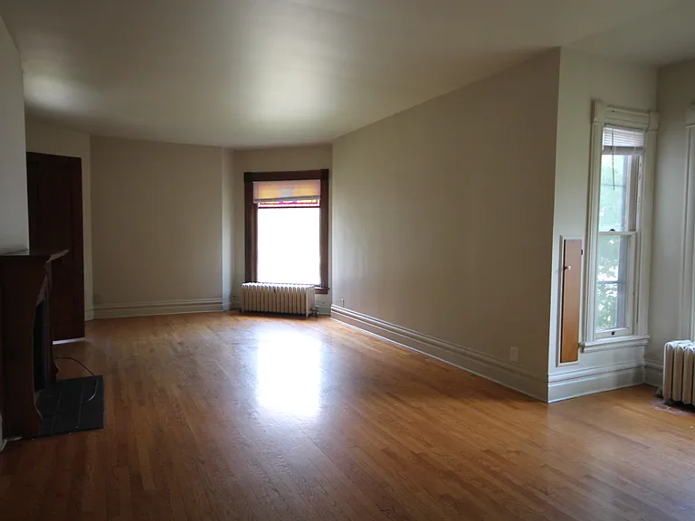 711 Wheaton Ave — Photo 4