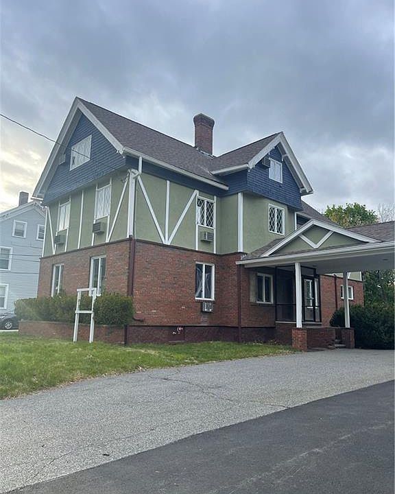 58 Hamlet Ave, Woonsocket, RI 02895 Zillow