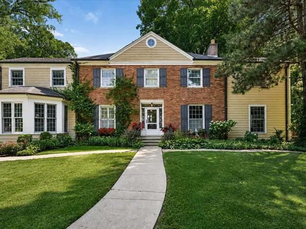 874 Boal Pkwy, Winnetka, IL 60093