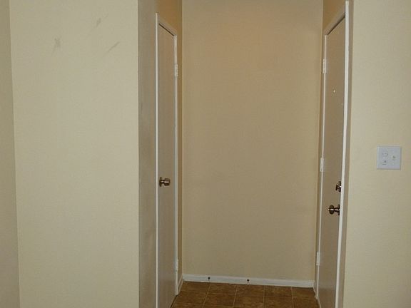 4th image of 4650 Koval Ln APT 1B