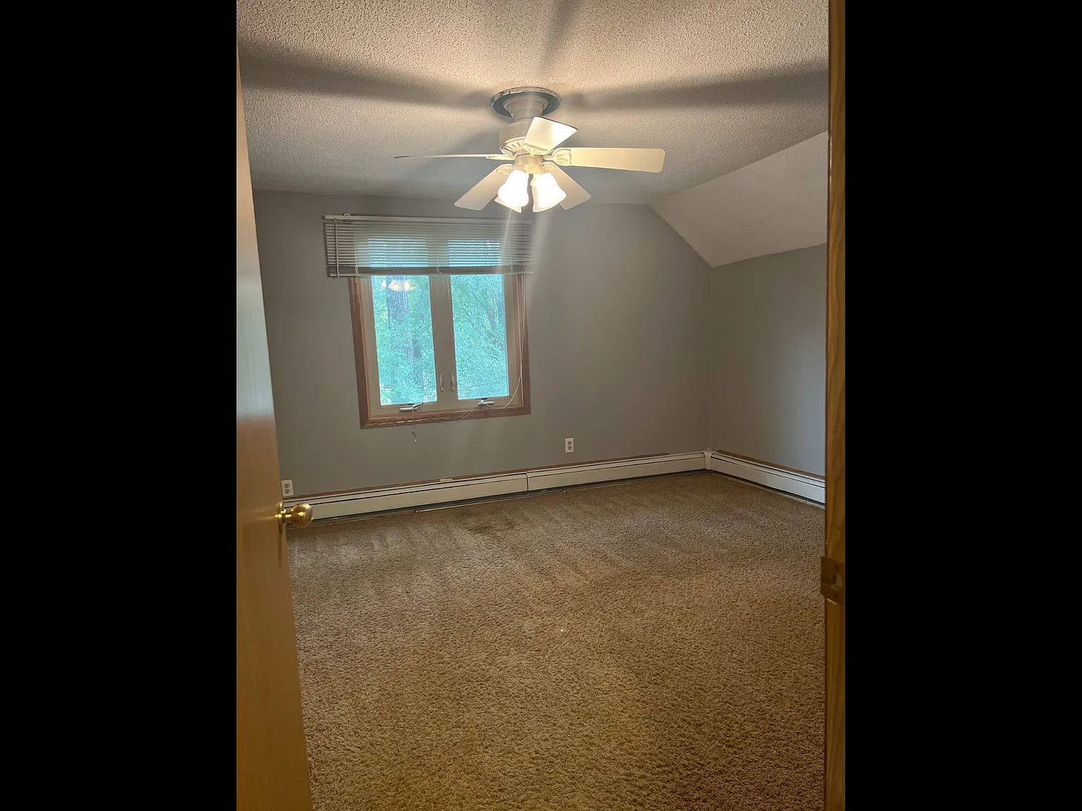 2 bed, 1078 sqft, $1,895 — Photo 3