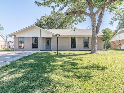 2524 Mossglen Dr, Dallas, TX, 75227