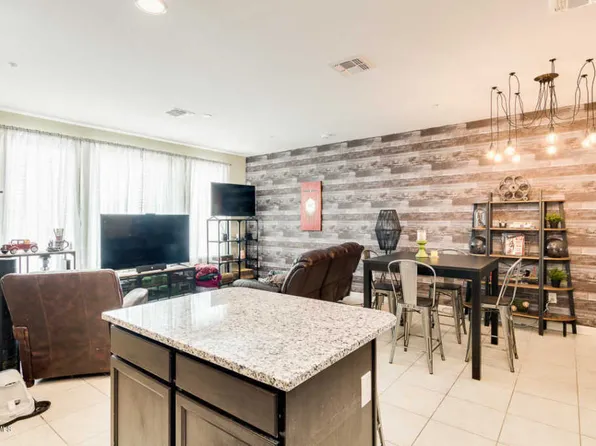 240 W Juniper Ave Unit 1053, Gilbert, AZ 85233