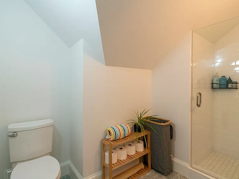 36 Laurel St #1 — Photo 27