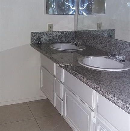 3rd image of 910 N Sloan Ln APT 204