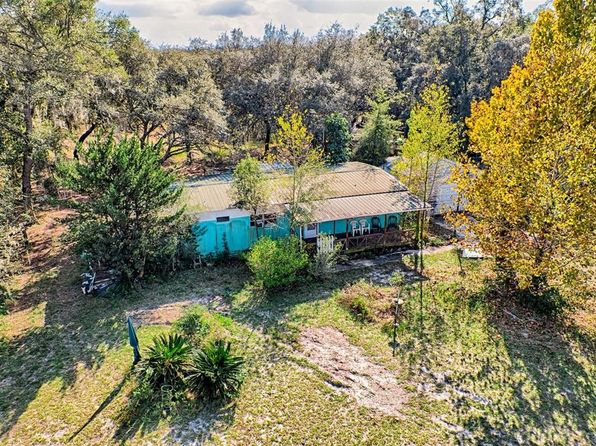 185 Lakeview Dr, Melrose, FL 32666