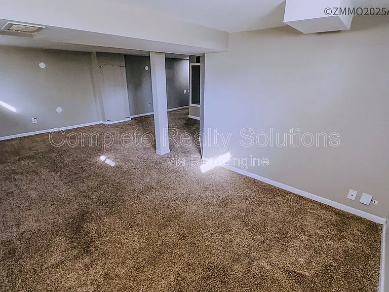 10200 Tappan Dr — Photo 31