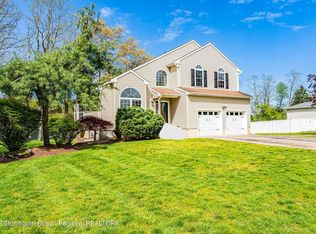 4 Mills Ln, Jackson, NJ 08527