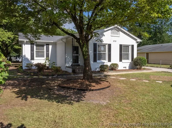 1075 Revere St, Fayetteville, NC 28304