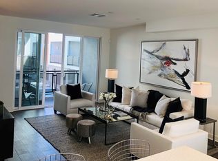 1145 W Alma Ln, Los Angeles, CA 90038