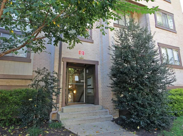 1662 Parkcrest Cir APT 400, Reston, VA 20190