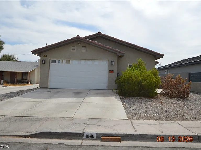 1840 Princeton St — Photo 2