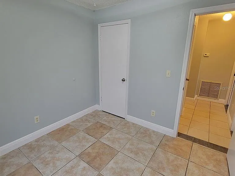 784 E Anderson Rd — Photo 21