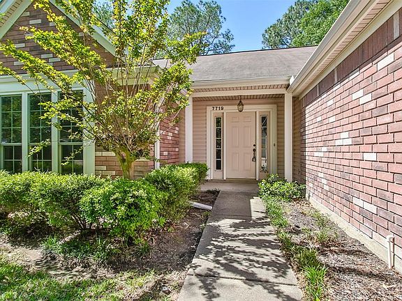 3rd image of 7719 Spruce Haven Dr