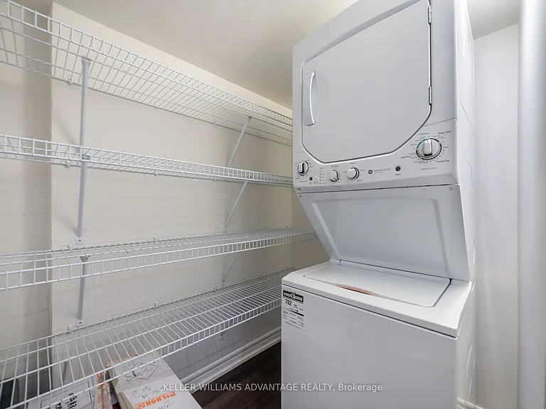 122 Boardwalk Dr #LOWER — Photo 27