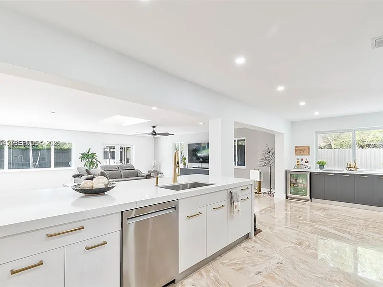 17420 SW 84th Ct — Photo 5
