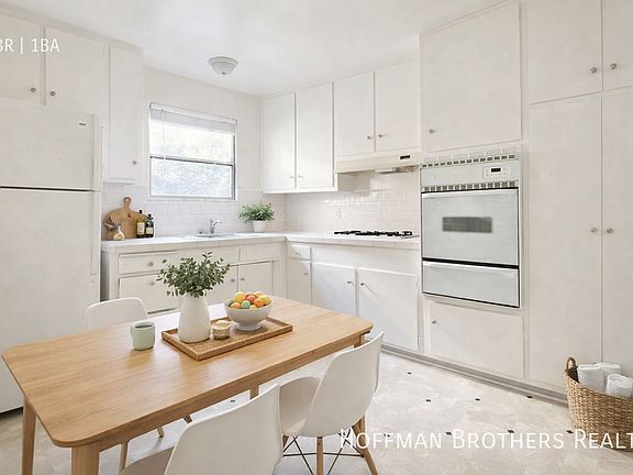 5th image of 3718 Mentone Ave APT 1